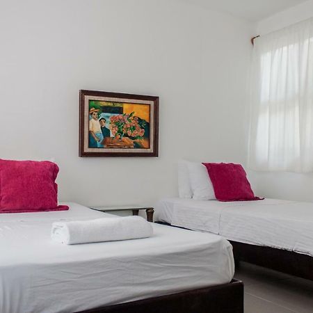 Whyz 4 You Private Rooms Пуэрто-Морелос Экстерьер фото